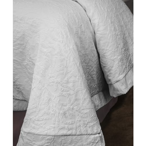 Hampton Duvet Cover, Queen 98x98 with 3in Flange, Chamfered Corner, White Jacquard Weave
